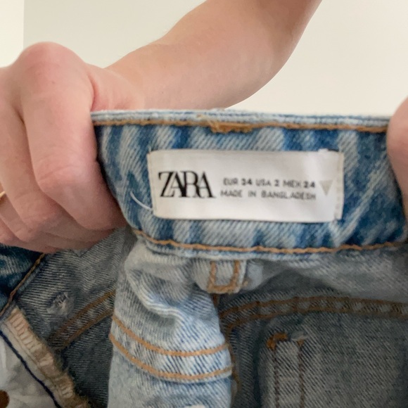 Zara Light Blue Straight Leg Raw Hem Jeans - Picture 7 of 8